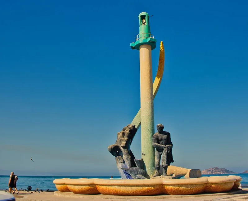 Monumento Al Pescador - Monument 