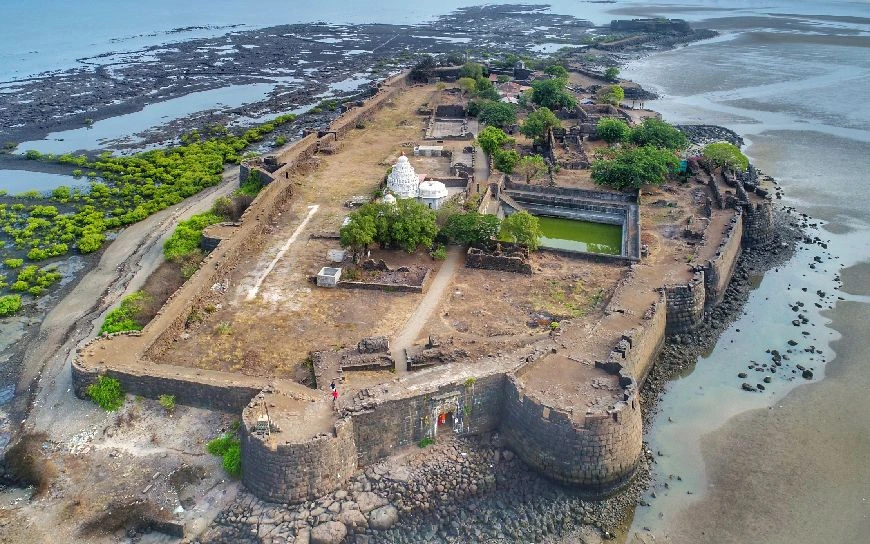 Kolaba Fort