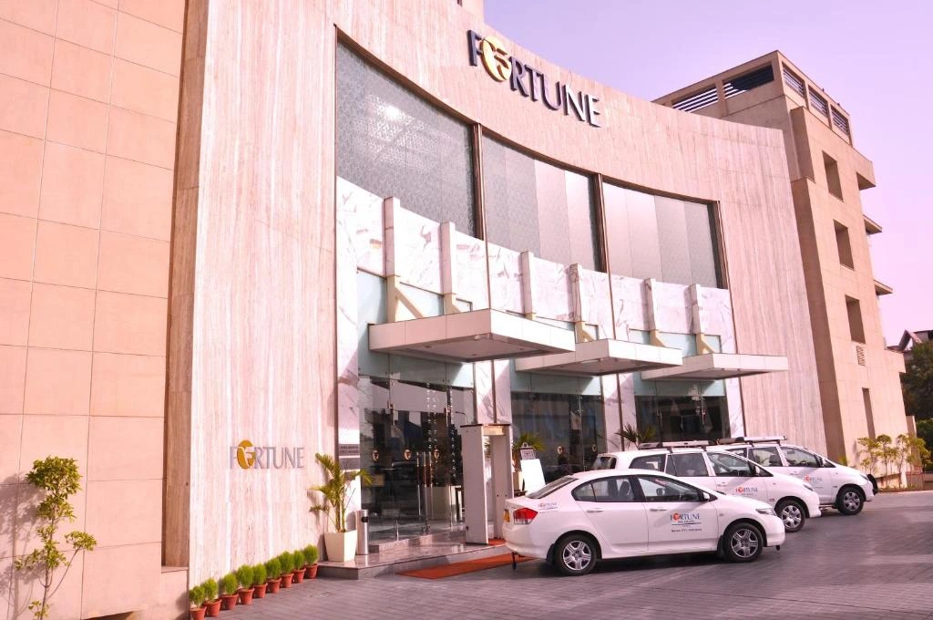 Fortune Sector 27, Noida - Member ITC's hotel group