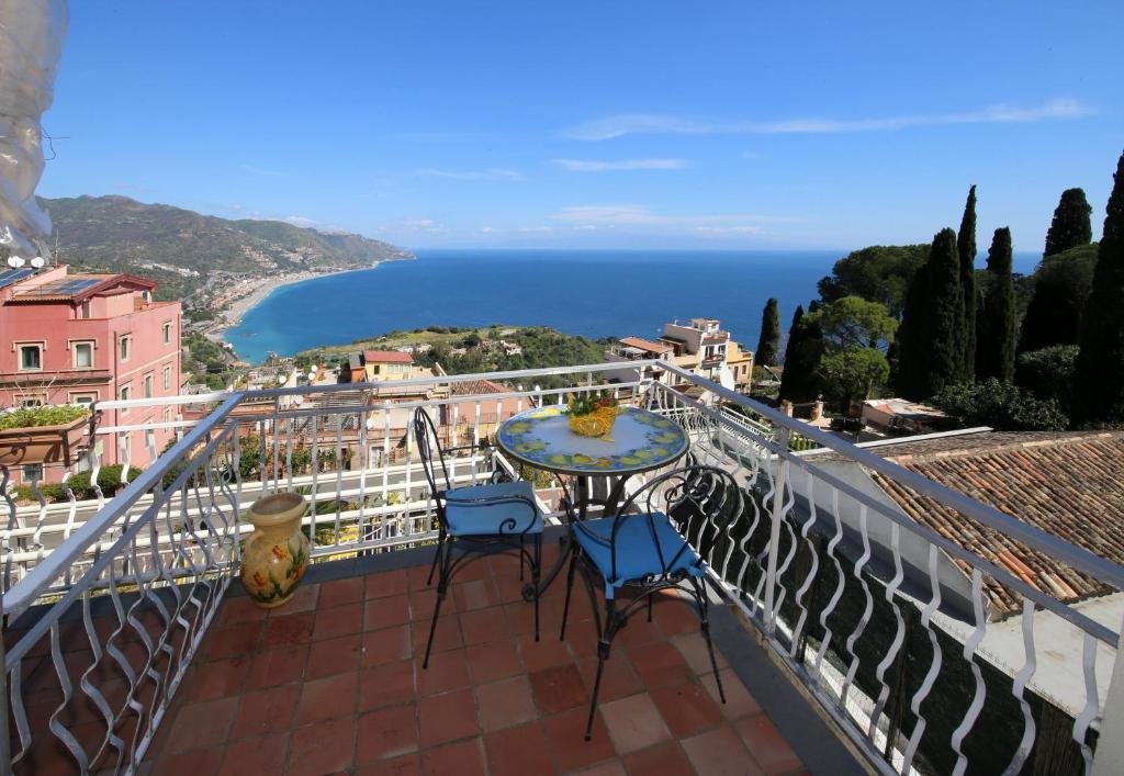 Taormina wonderful Sea View (Sicily)