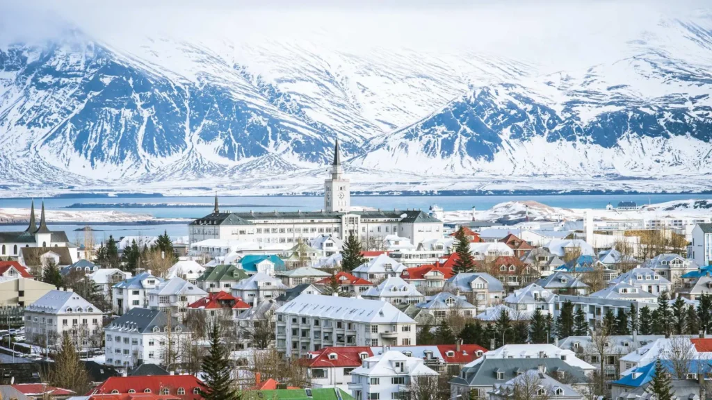 Visit Iceland in December (Festive lights)